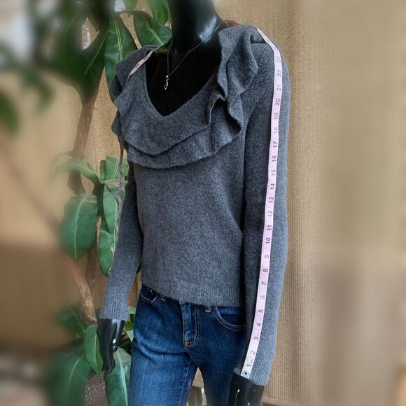 White House Black Market Double Ruffle Scoop Neck Long Sleeve Sweater Sz XS - Picture 11 of 13